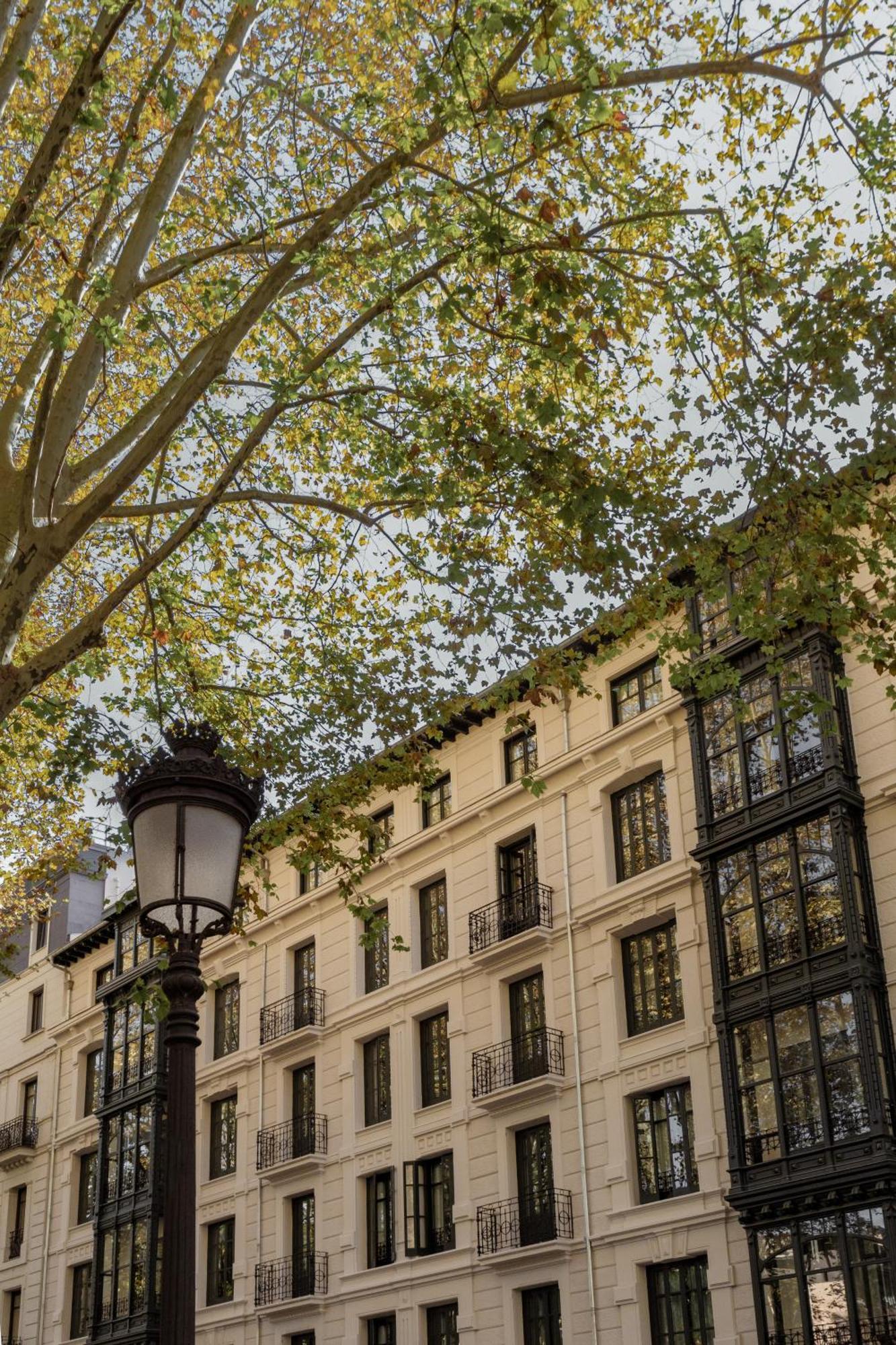 Batimont Suites & Apartments Bilbao Luaran gambar