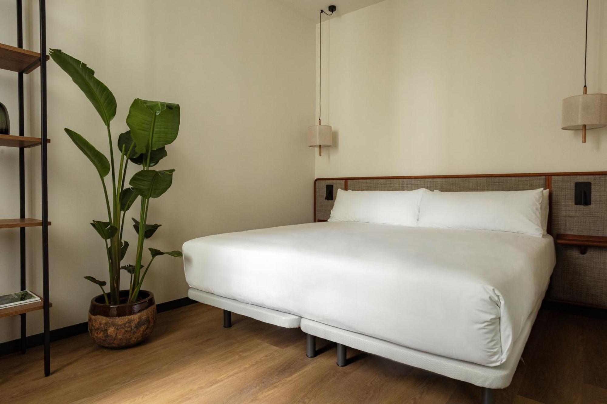 Batimont Suites & Apartments Bilbao Luaran gambar