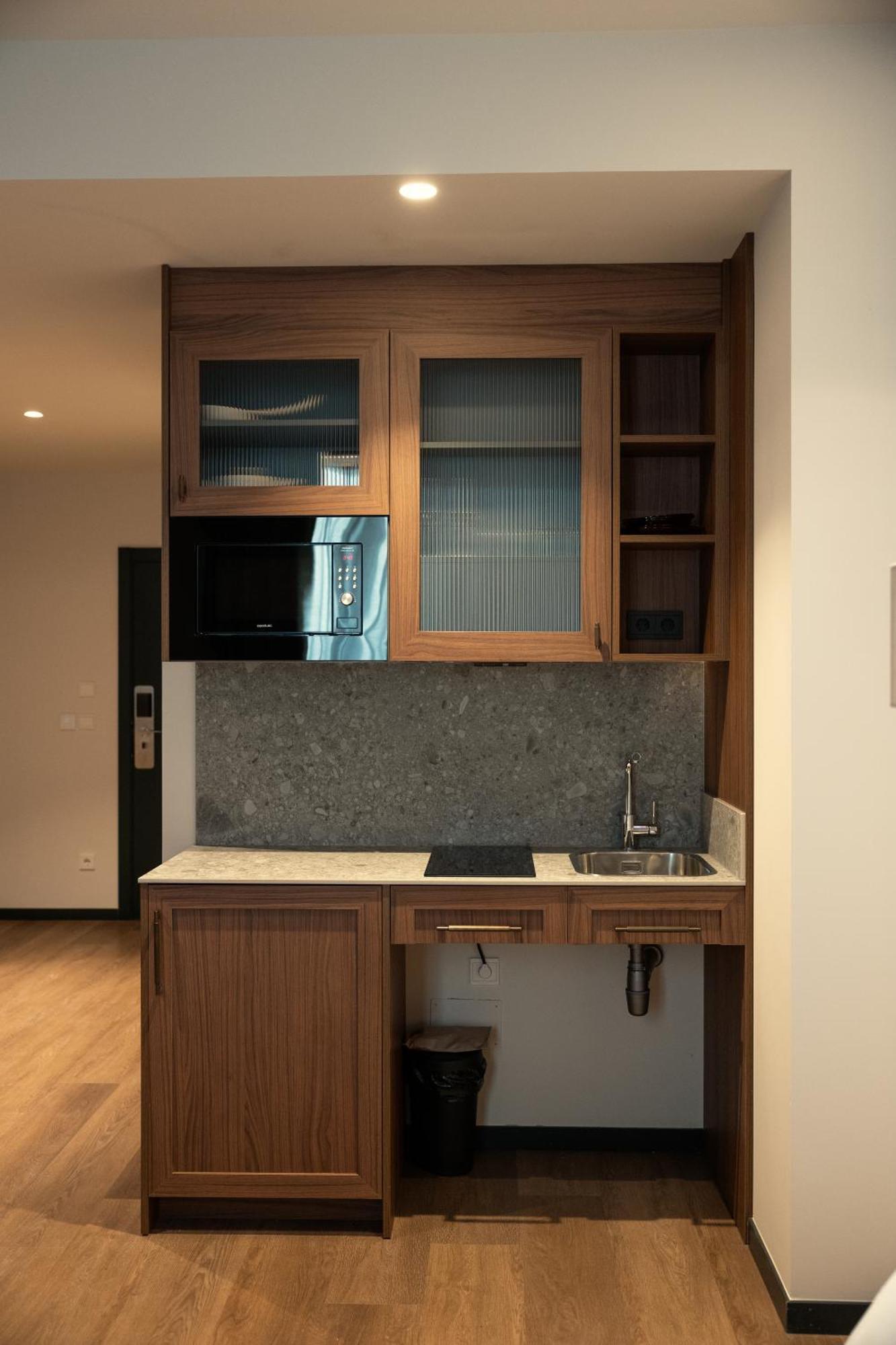 Batimont Suites & Apartments Bilbao Luaran gambar