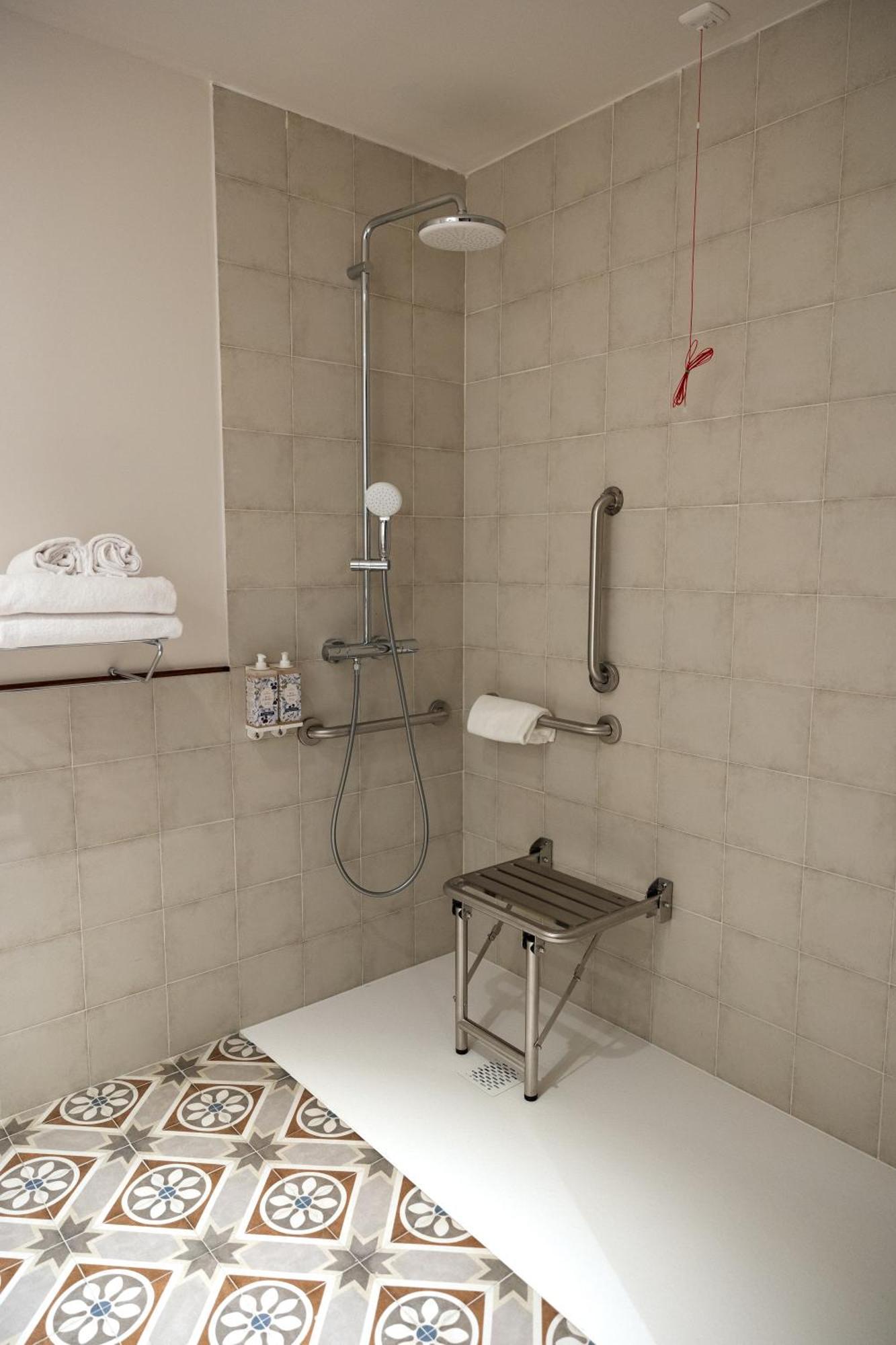 Batimont Suites & Apartments Bilbao Luaran gambar